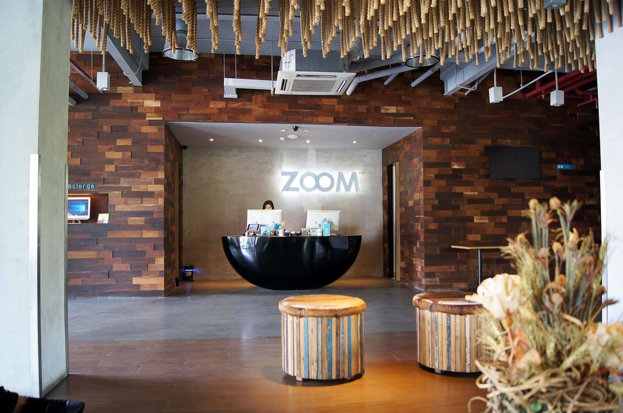 Zoom Smart Hotel Jemursari Surabaya Eksteriør bilde